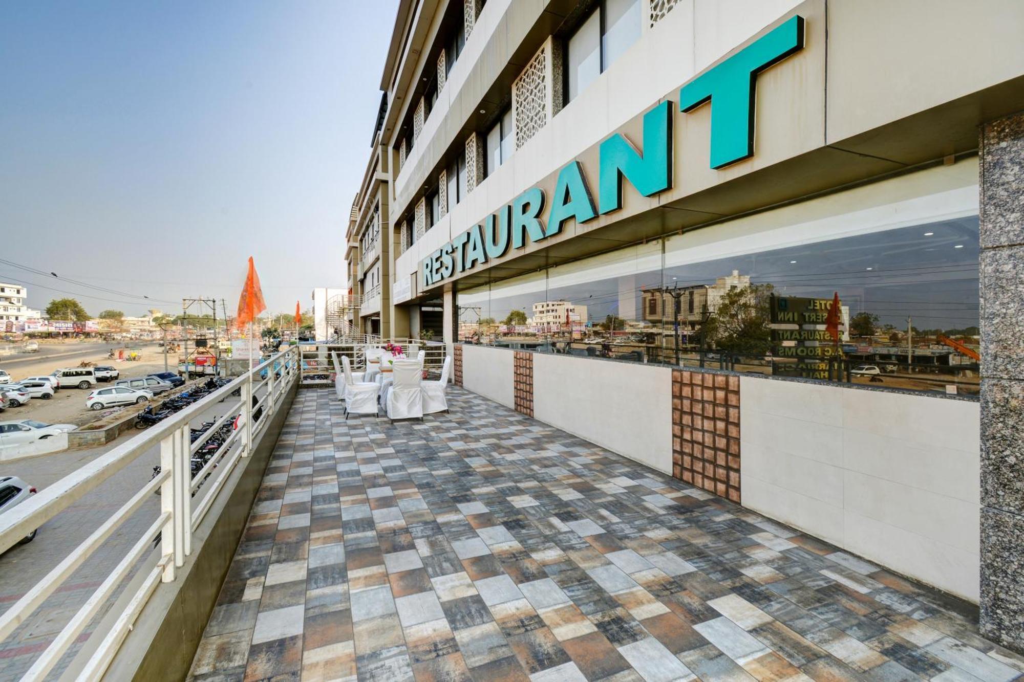 Hotel Desert Inn Tharad Exterior foto