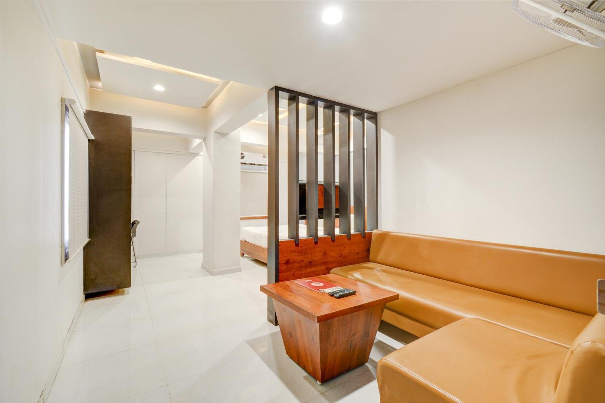 Hotel Desert Inn Tharad Exterior foto